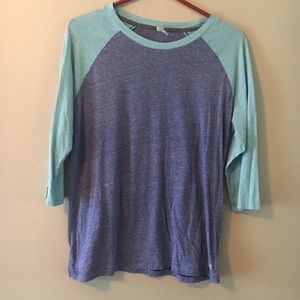 Women’s Under Armour shirt XL blue